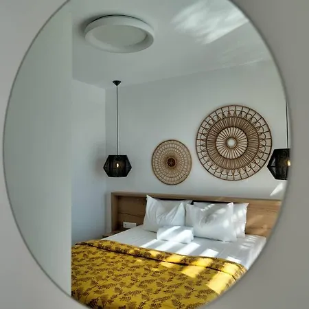 Iris Tatil Evi Mariou